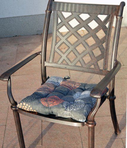 Auf Gartenmöbel aus Alu Guss sitzen Sie wie ein König...