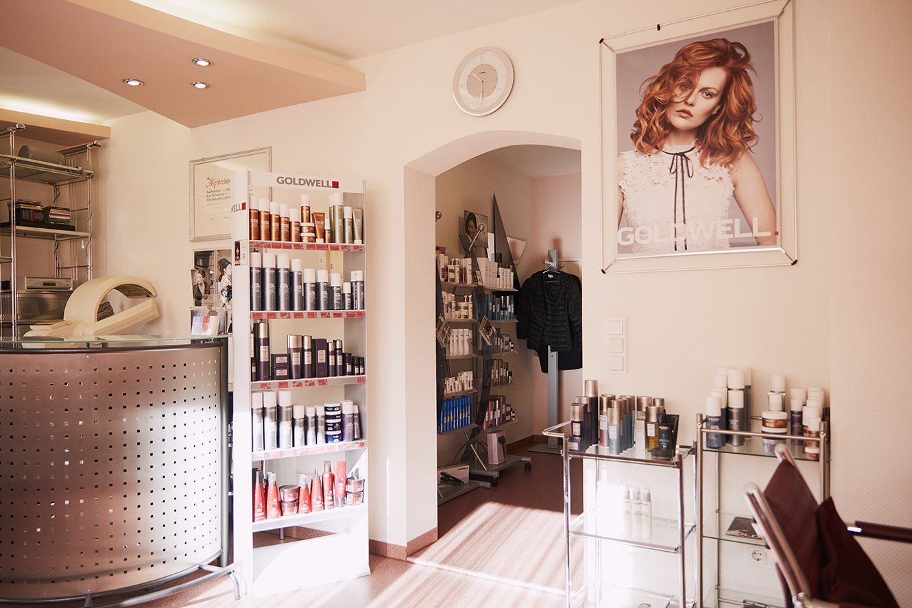 Goldwelle Salon Friseur Coiffeur Abschnitt Brigitte Dehoust Herrsching