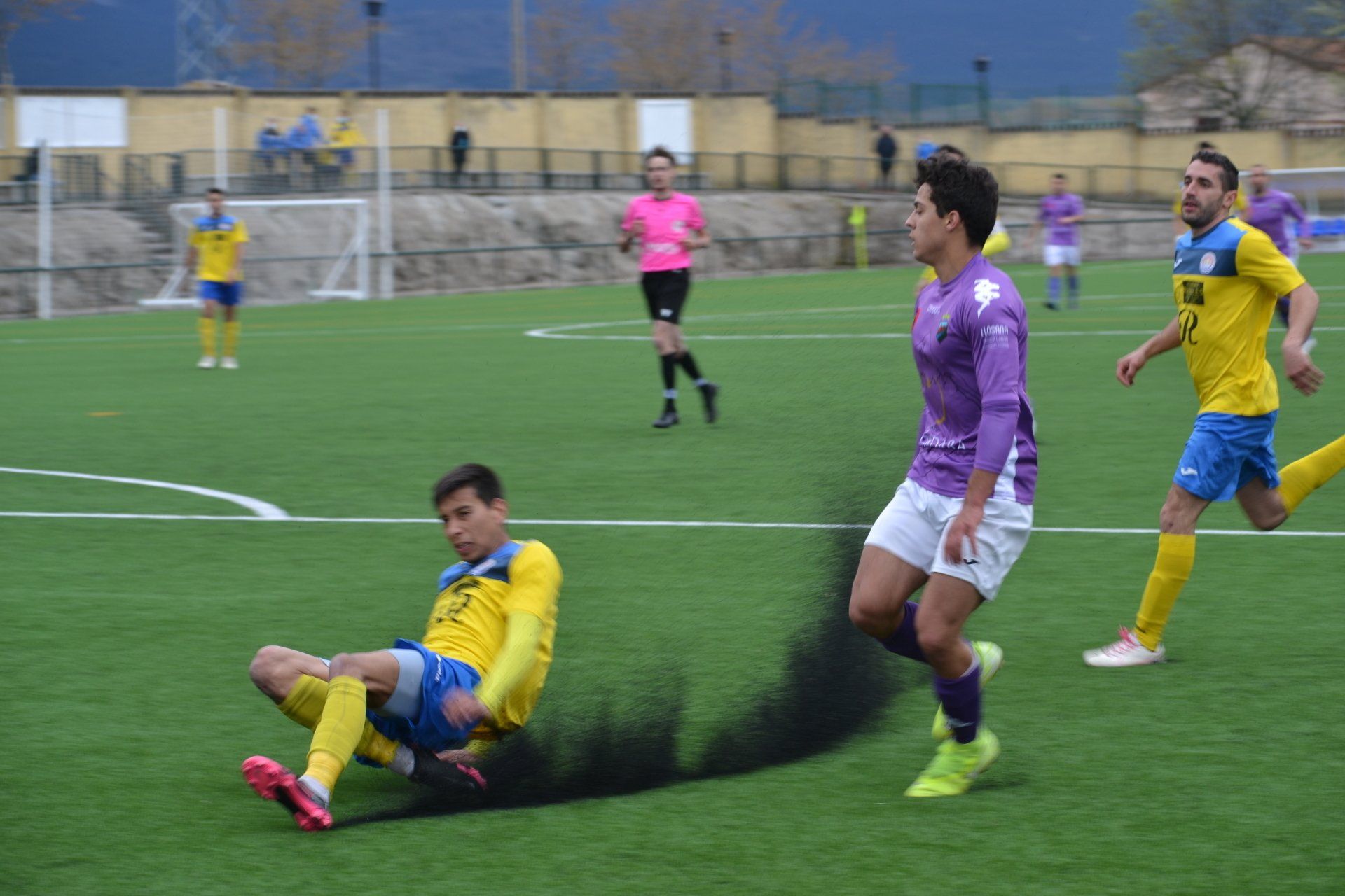 Jugada Monteresma la Atalaya en partido frente a San Esteban de Gormaz