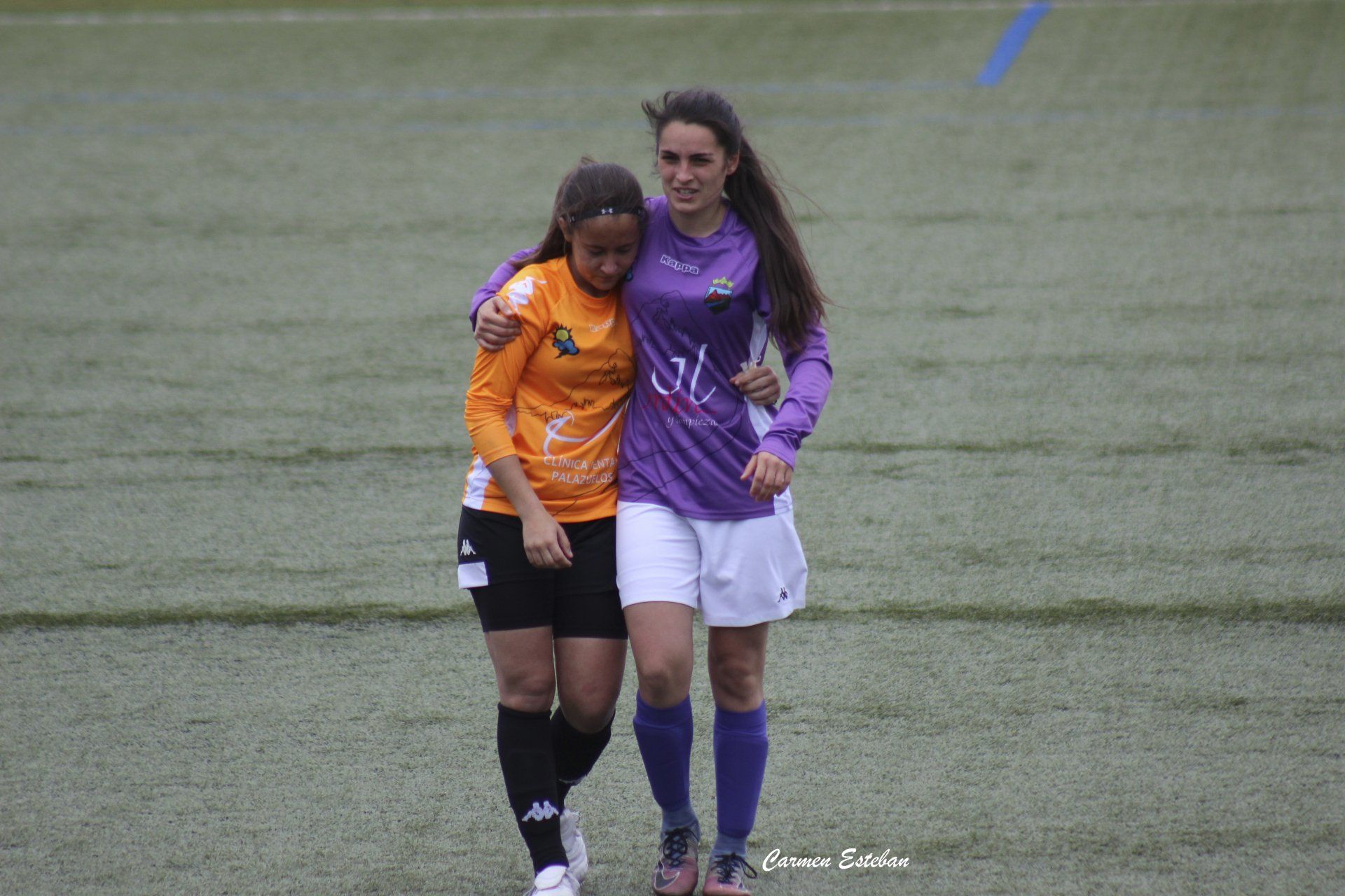 Jugadas del partido de la Liga Gonalpi entre el Santa Marta de Tormes y el Club Deportivo Monteresma la Atalaya