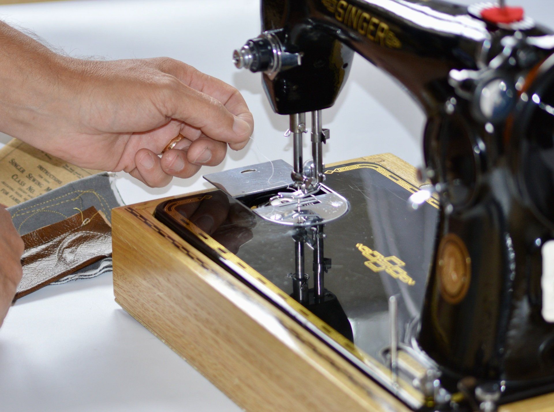 vintage-singer-sewing-machines-vssm