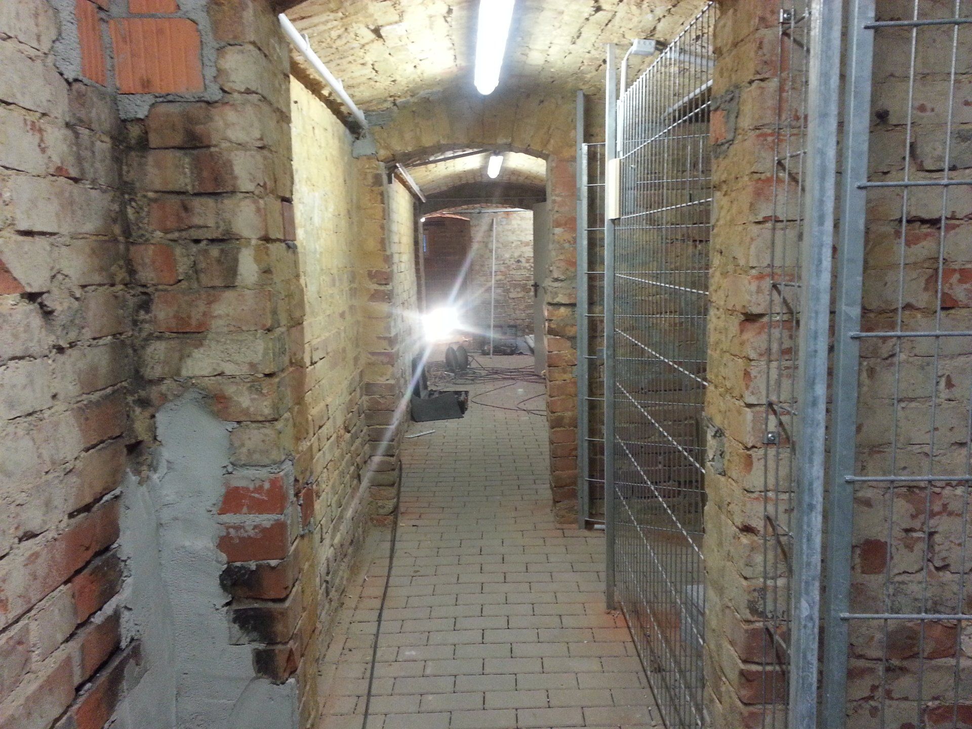 Feuchte Wände abdichten Berlin, Keller trocknen