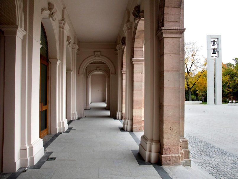 Neue Aussegnungshalle am Westfriedhof in Nürnberg