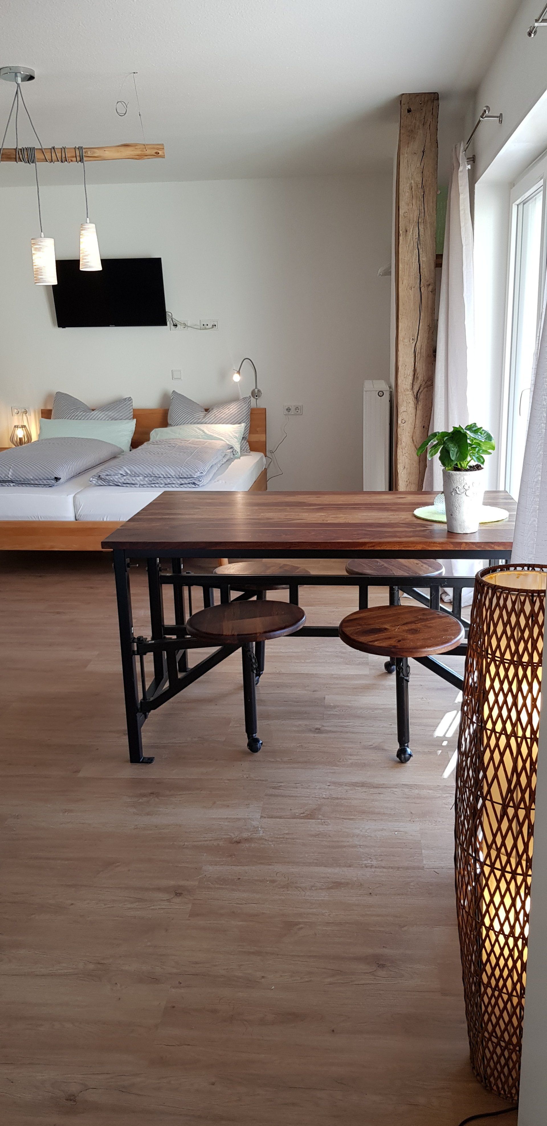 Vinothek Franzen - Piesport - Junge und lebendige Weinkultur