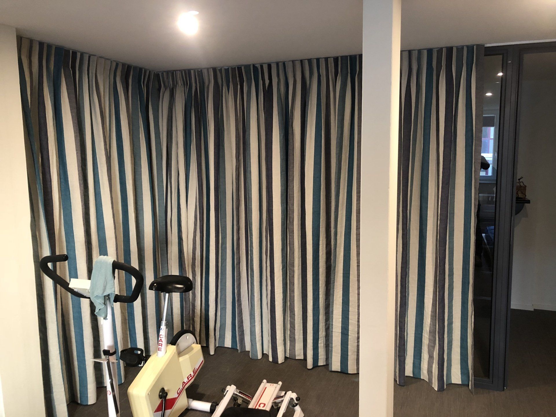 Store enrouleur sur mesure - personnalisable