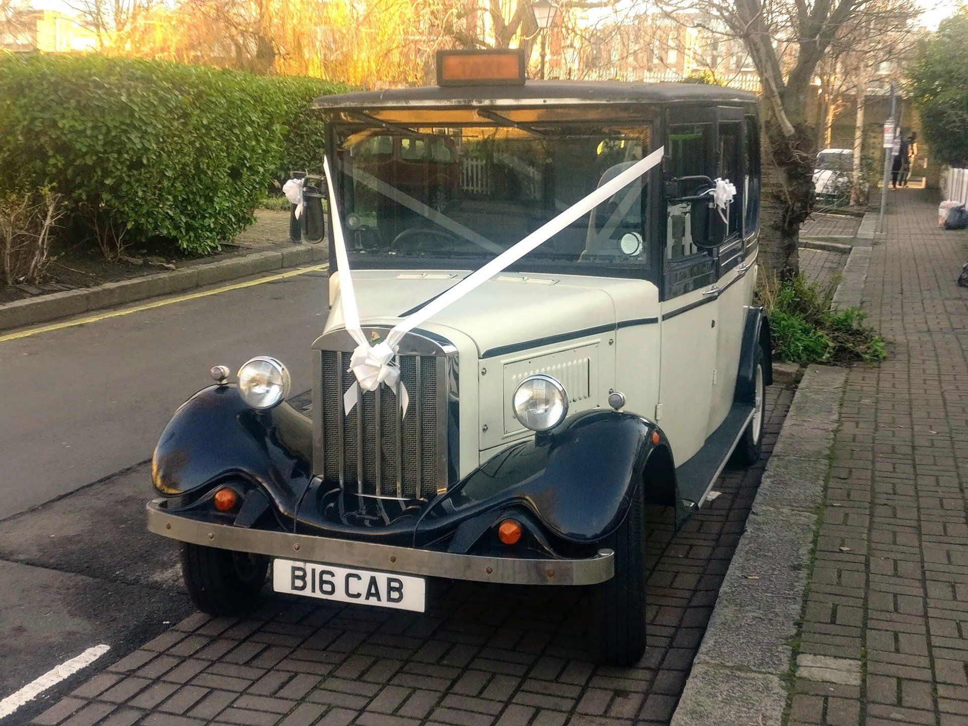 Asquith Wedding Taxi. Replica 1930's London Taxi