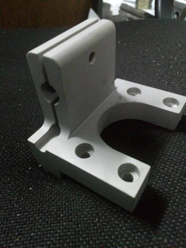 CNC-gefräste Maschinenteile – präzise bearbeitet für höchste Anforderungen in der Industrie.