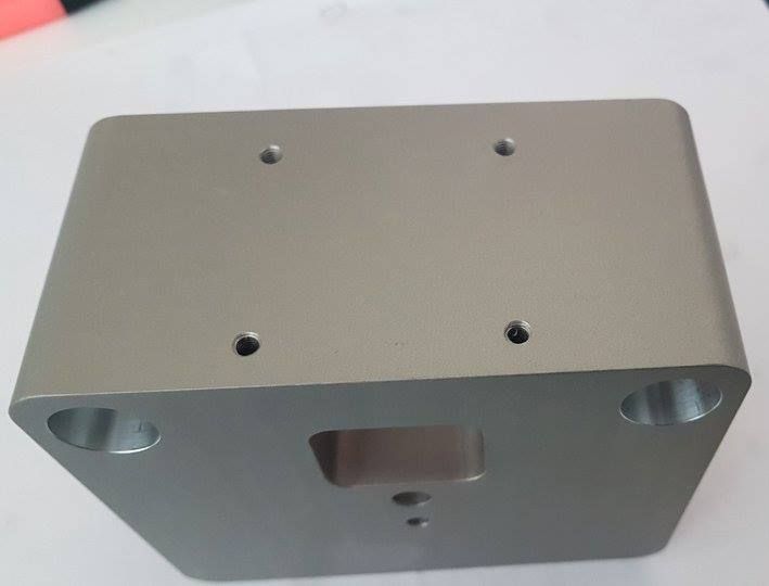 Hochpräzise CNC-Bearbeitung mit Harteloxal-Beschichtung – widerstandsfähig, funktional und optisch hochwertig