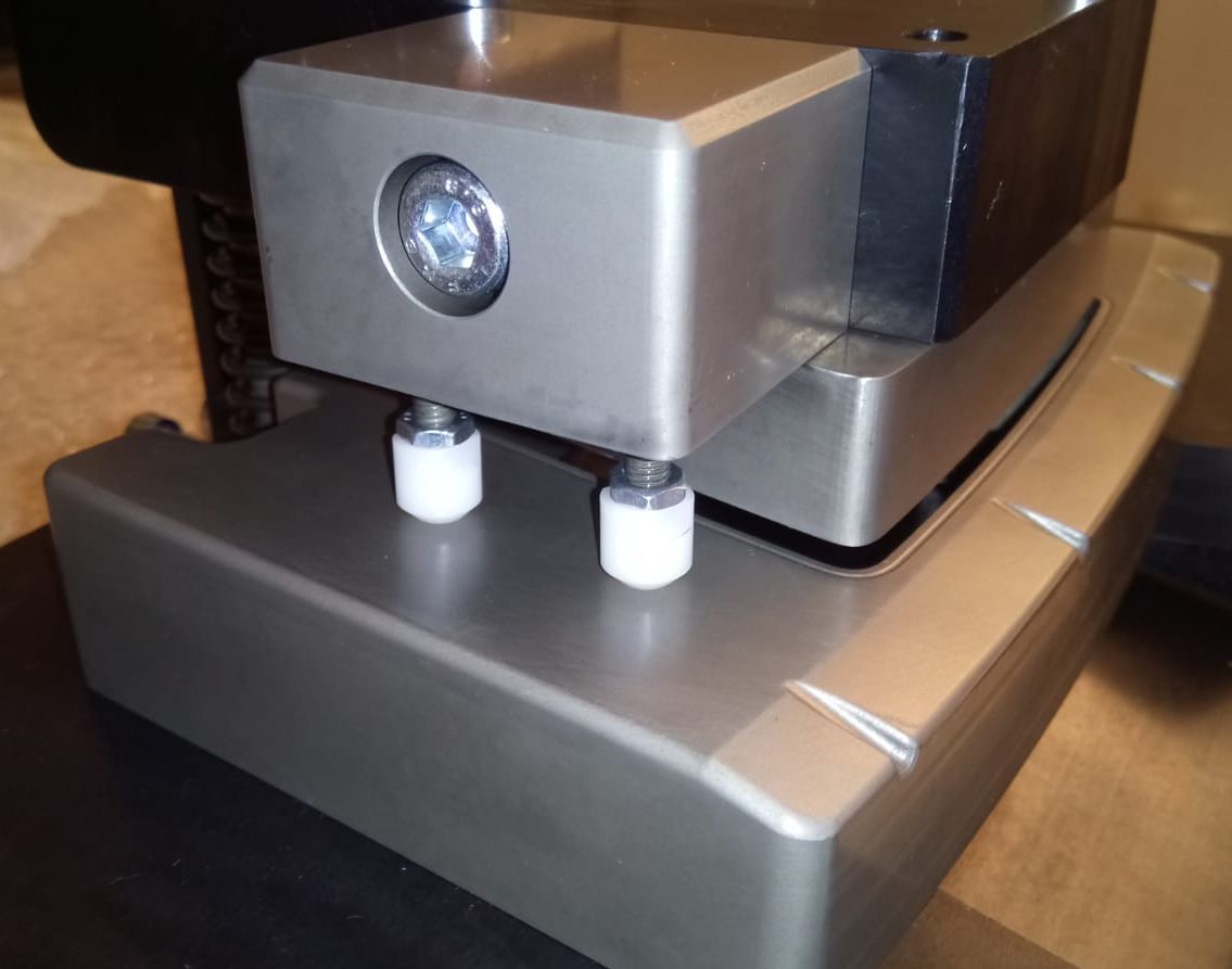 Komplettes plasmanitriertes Stanzwerkzeug  hohe Oberflächenhärte und Verschleißfestigkeit für Serienfertigung