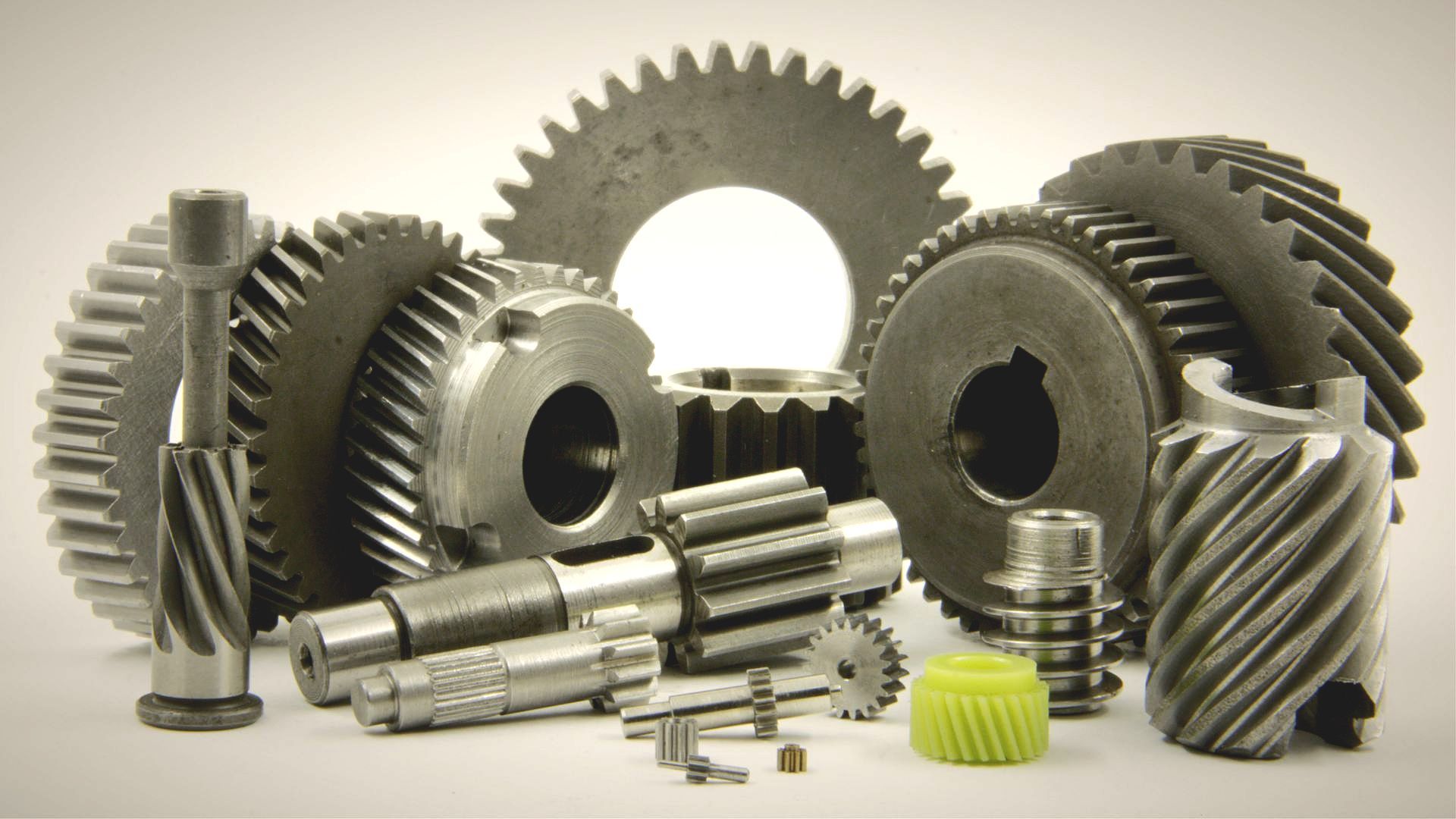 Fertigung kundenspezifischen Zahnrads nach individuellen Anforderungen.