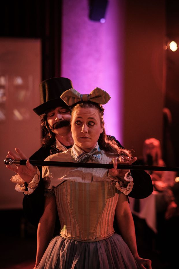 Lord Schämich und Alice 

Alice im Wunderland - Lola-events.de, Leipzig