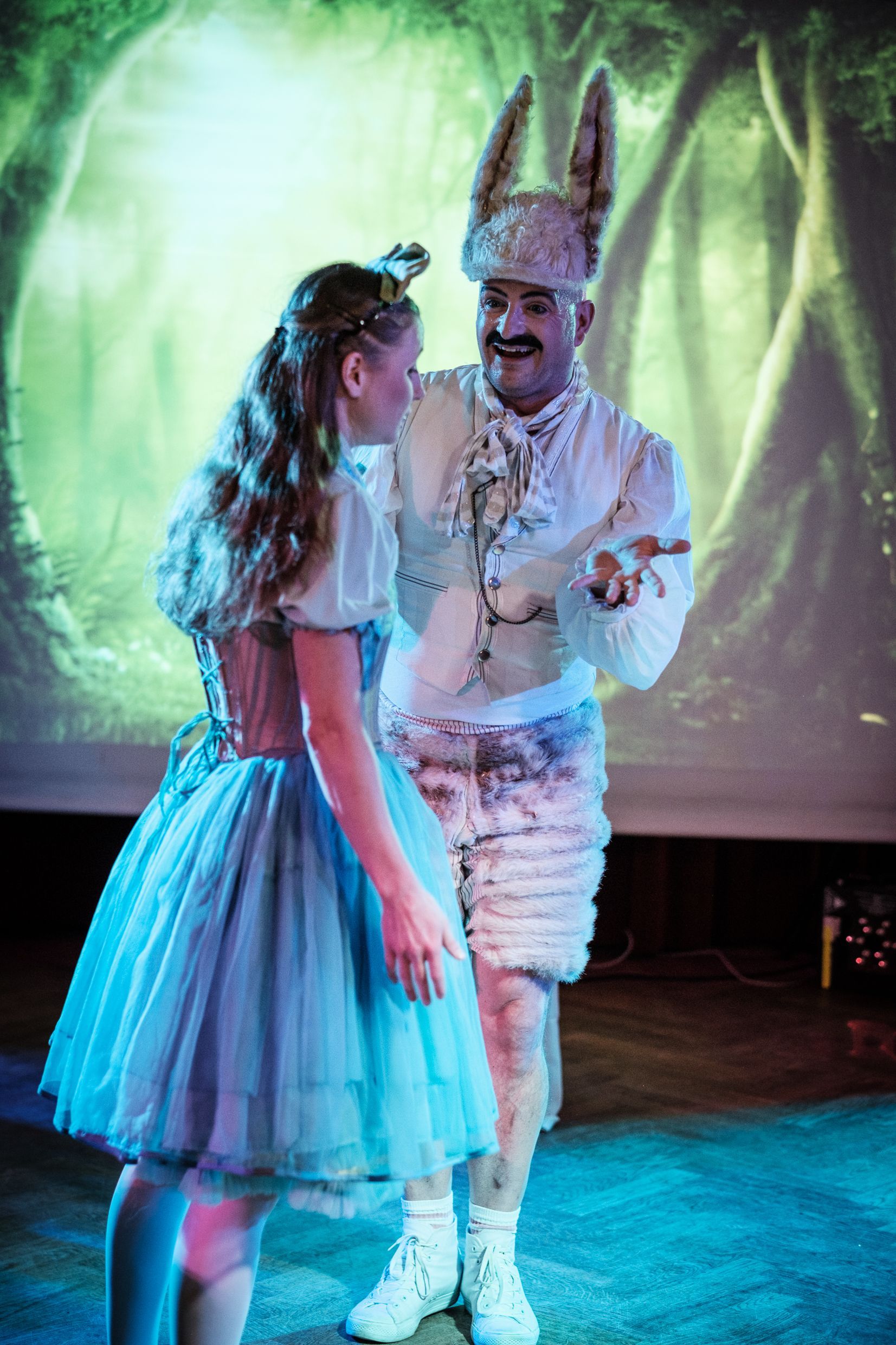 Weißes Kaninchen und Alice
Alice im Wunderland - Lola-events.de, Leipzig