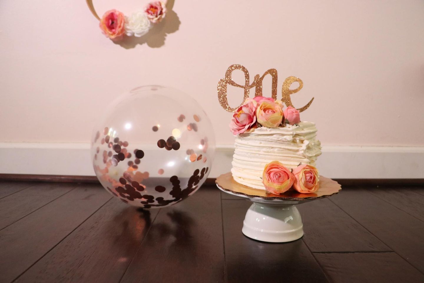 Smash cake, balloons  set up for photo shoot