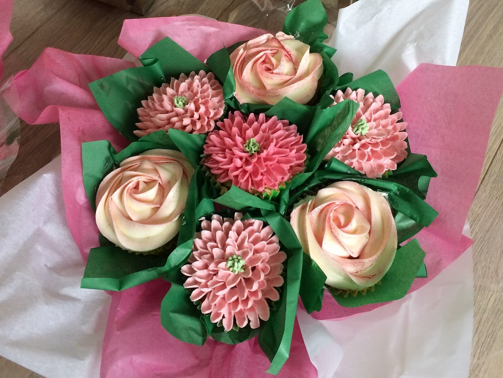 Pink rose and Chrysanthemum 7 cupcake bouquet