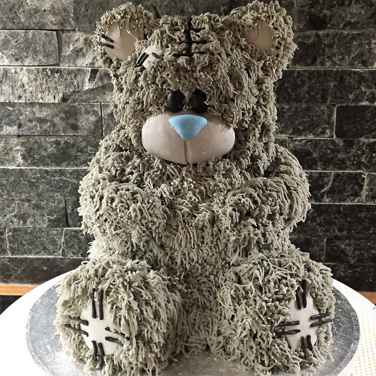 Teddy bear birthday cake