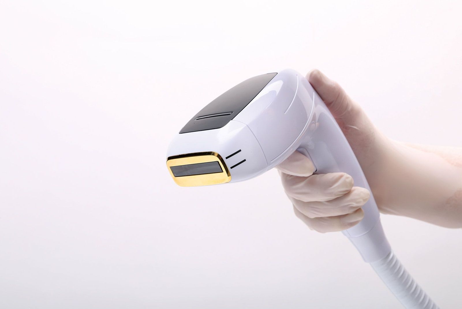 HydraFacial Treatment – langfristige Hautgesundheit und sofortiger Glow-Effekt by Sveya