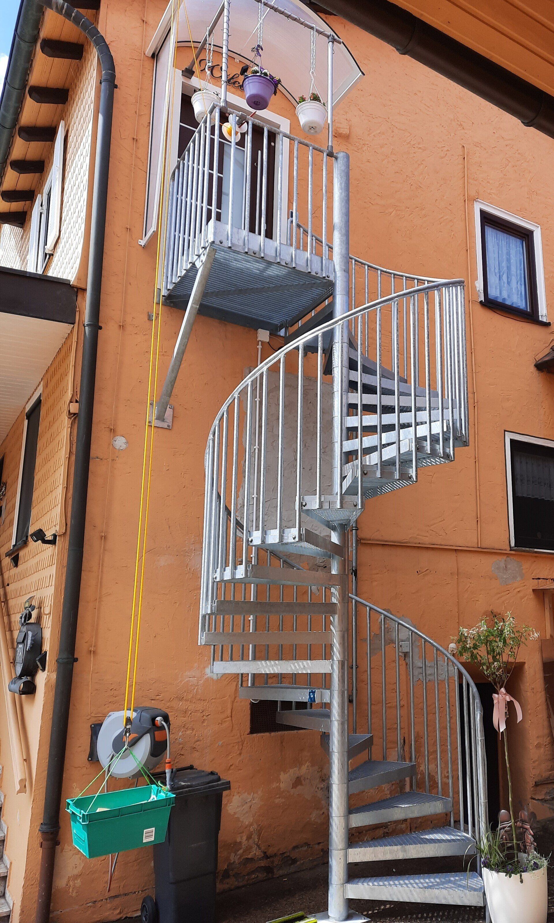 Ilka's Inn Wendeltreppe zur FeWo