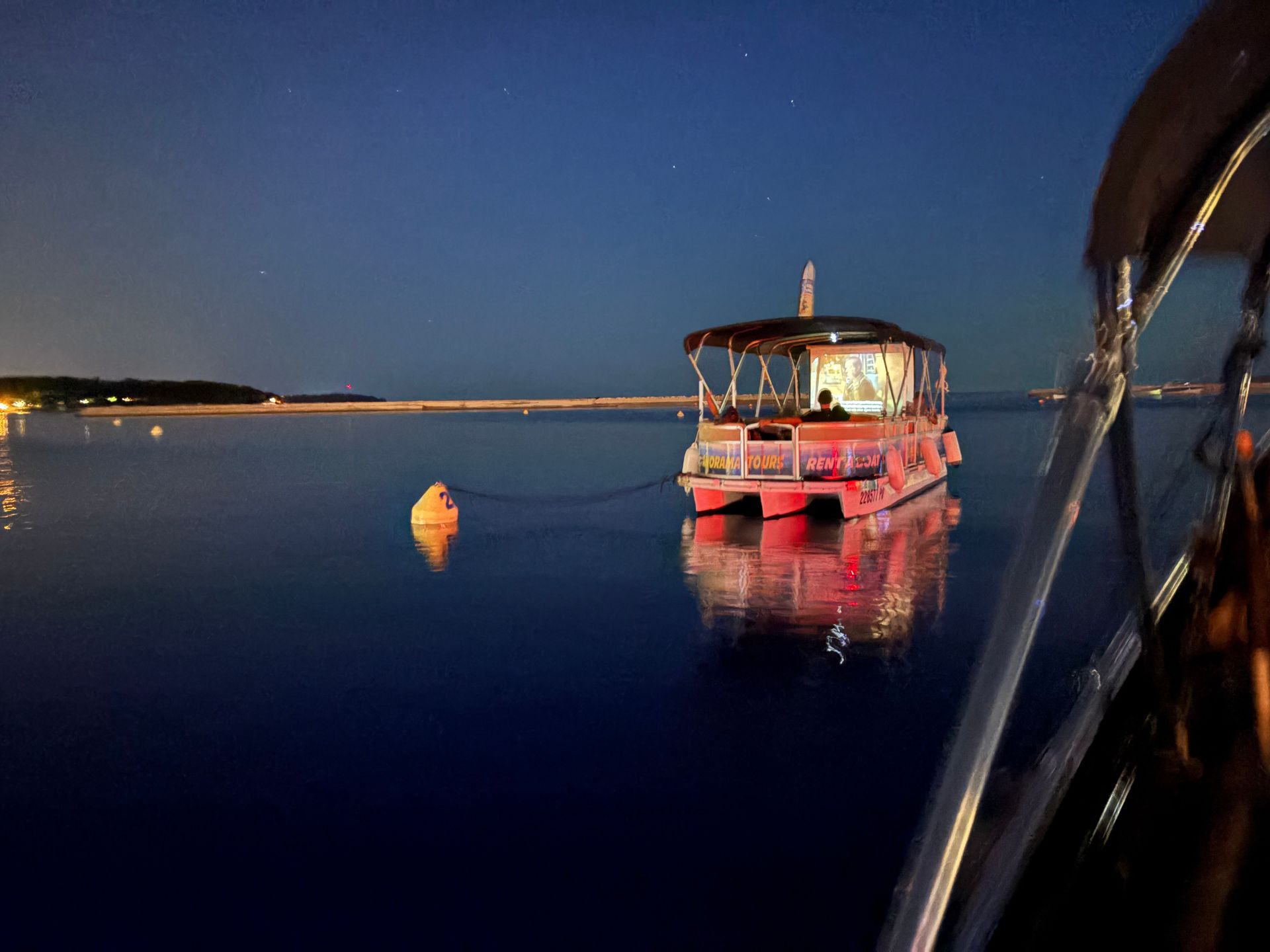 privates Kino auf dem Wasser 