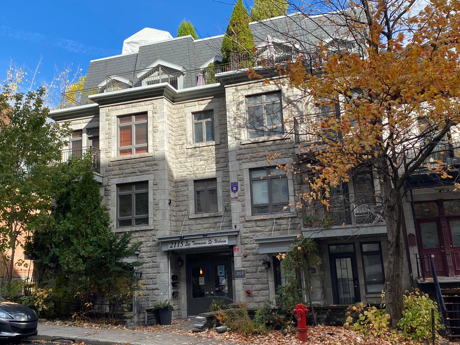 Apart Hotel Montreal by Les Terrasses Saint Urbain . City center furnished apartments with