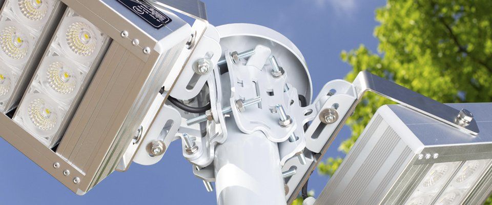 Strahler Halterungen Lichtmast