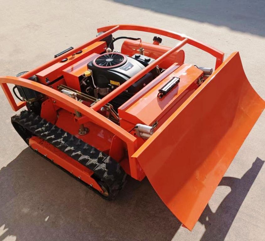 Gerüst- und Baumaschinenverleih Krall
Ferngesteuerte Mähraupe Ucarry UR800 22HP- Benzin
www.geruest-saarland.de