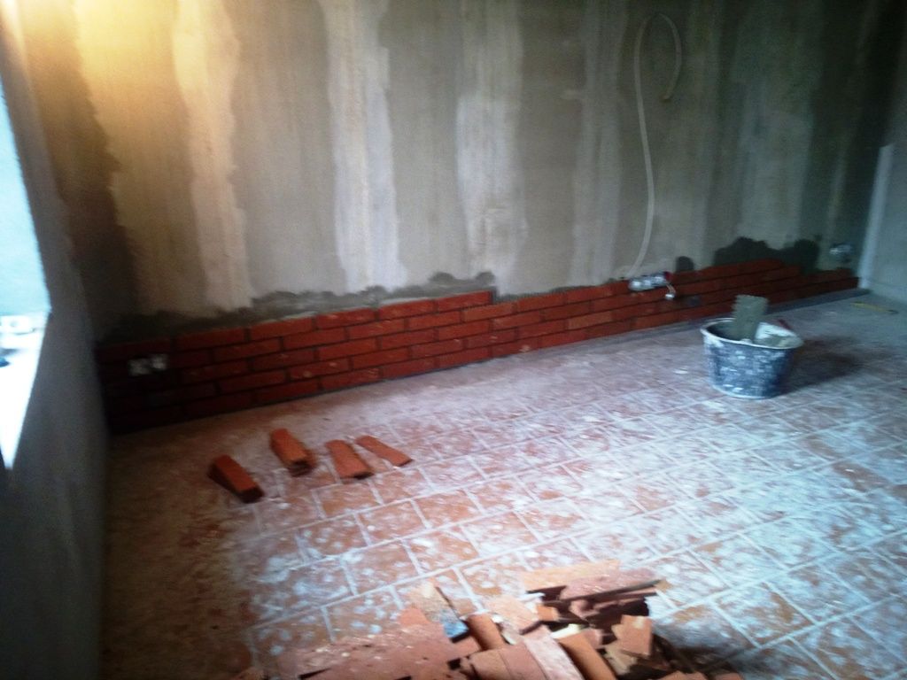 Handwerkliche Dienstleistungen Krall
Wand mit Handform Klinker- Riemchen verblenden
www.geruest-saarland.de
