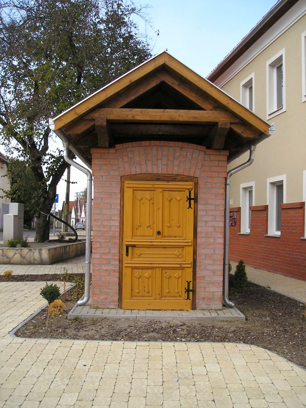 Gerüst- und Baumaschinenverleih Krall
Backstein Klinker Riemchen
www.geruest-saarland.de
www.baumaschinen-shop-saarland.de