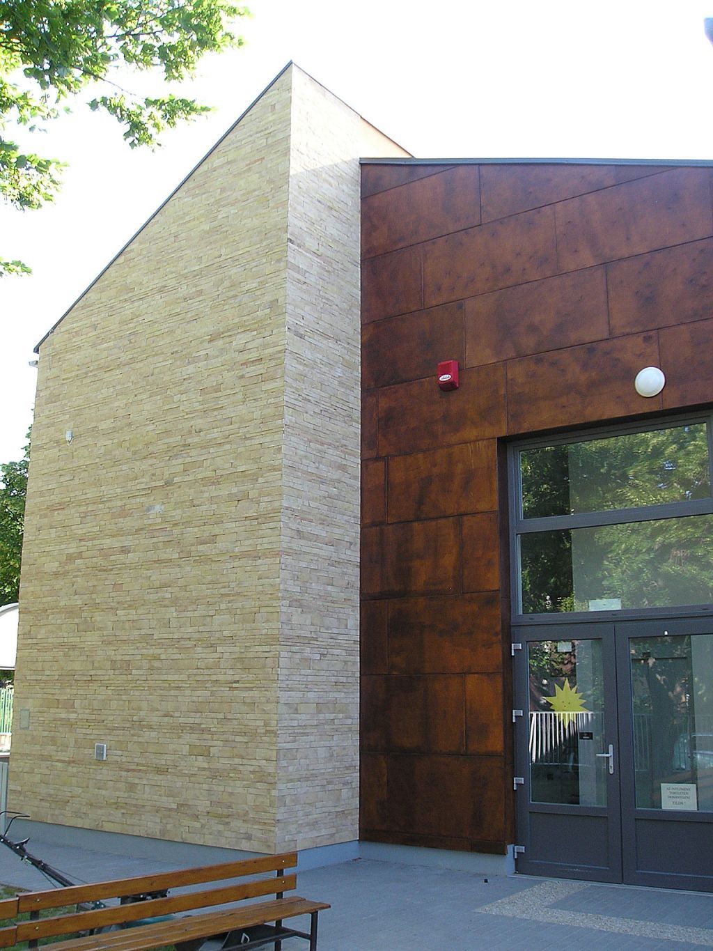 Gerüst- und Baumaschinenverleih Krall
Backstein Klinker Riemchen
www.geruest-saarland.de
www.baumaschinen-shop-saarland.de