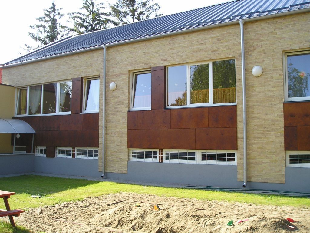 Gerüst- und Baumaschinenverleih Krall
Backstein Klinker Riemchen
www.geruest-saarland.de
www.baumaschinen-shop-saarland.de