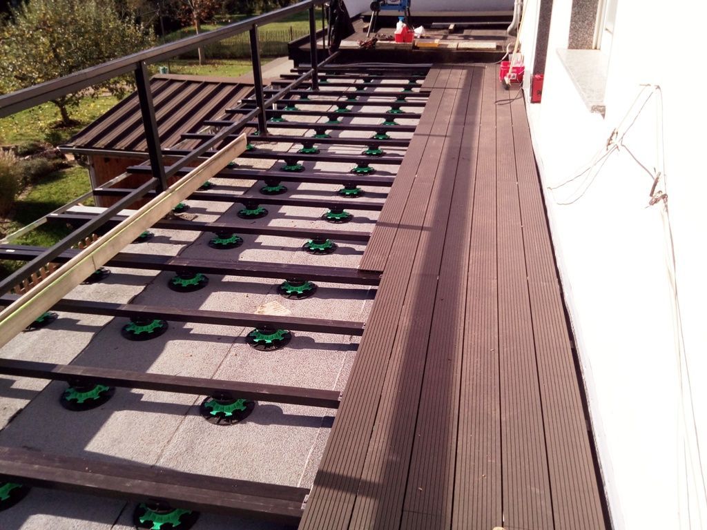 Handwerkliche Dienstleistungen Krall
Balkonbelag aus WPC Dielen
www.geruest-saarland.de
