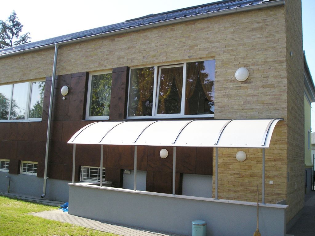 Gerüst- und Baumaschinenverleih Krall
Backstein Klinker Riemchen
www.geruest-saarland.de
www.baumaschinen-shop-saarland.de