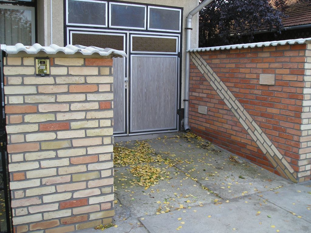 Gerüst- und Baumaschinenverleih Krall
Backstein Klinker Riemchen
www.geruest-saarland.de
www.baumaschinen-shop-saarland.de