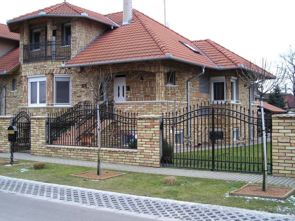 Gerüst- und Baumaschinenverleih Krall
Backstein Klinker Riemchen
www.geruest-saarland.de
www.baumaschinen-shop-saarland.de