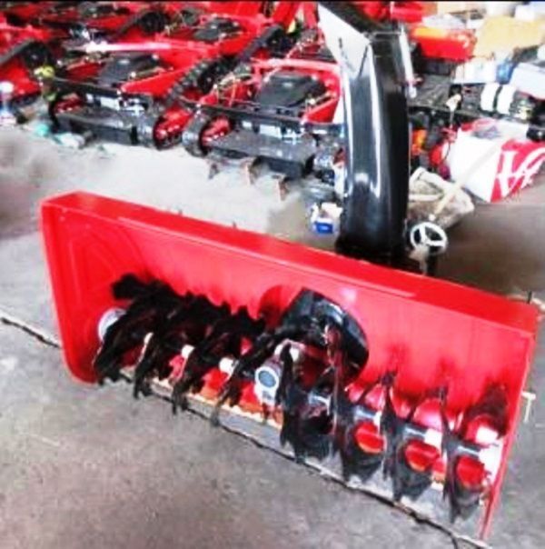 Gerüst- und Baumaschinenverleih Krall
Ferngesteuerte Schneefräse- Kombi Ucarry UR800SBF 16HP- Benzin
www.geruest-saarland.de