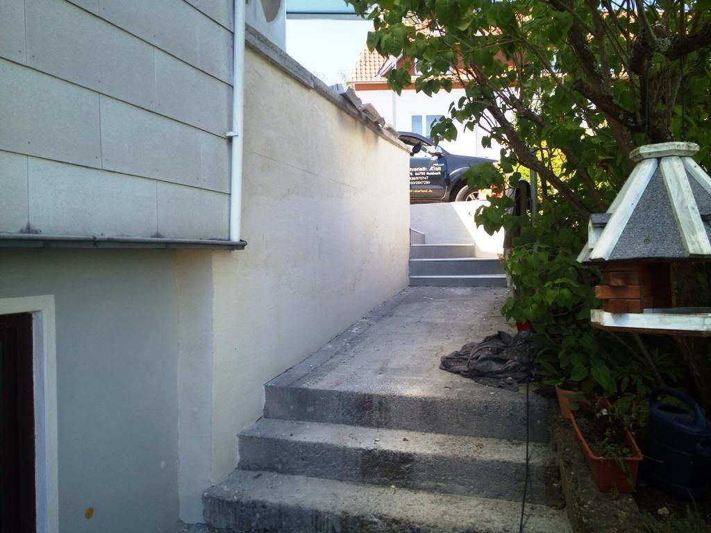 Handwerkliche Dienstleistungen Krall
Sanierung einer Mauer im Eingangsbereich
www.geruest-saarland.de
