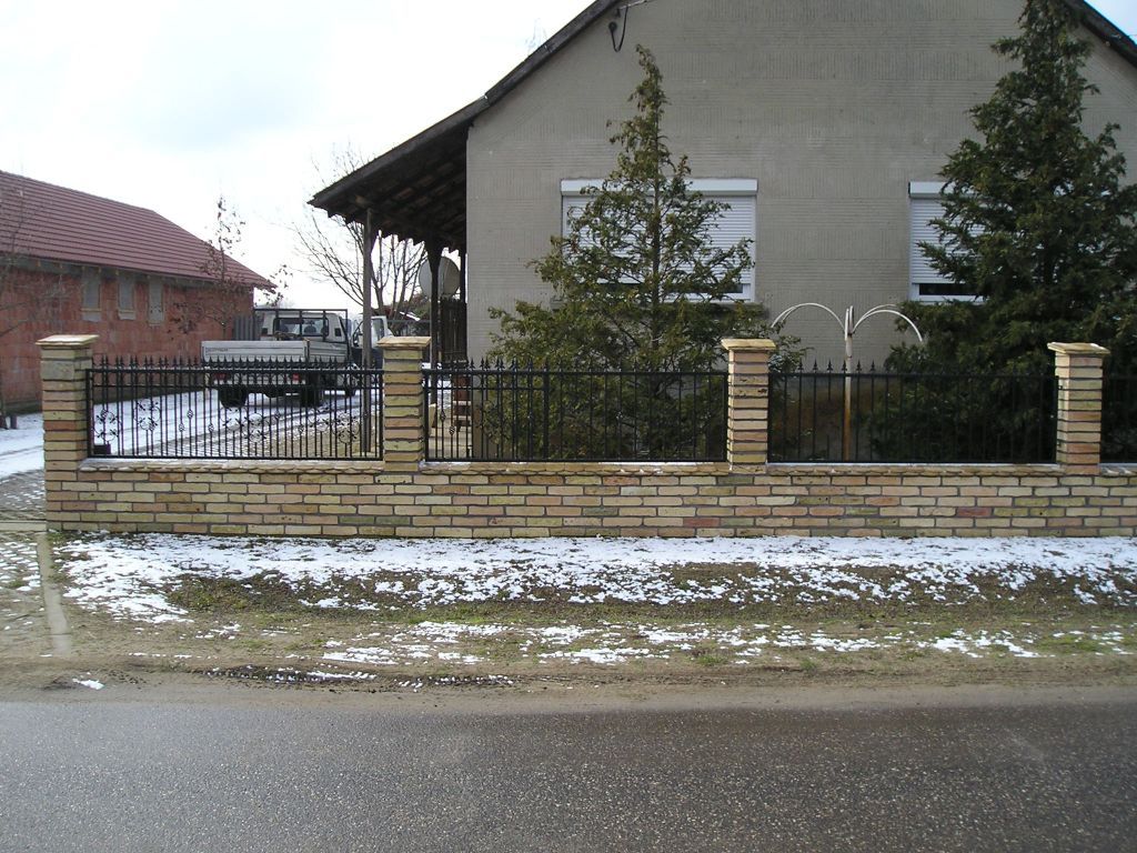 Gerüst- und Baumaschinenverleih Krall
Backstein Klinker Riemchen
www.geruest-saarland.de
www.baumaschinen-shop-saarland.de