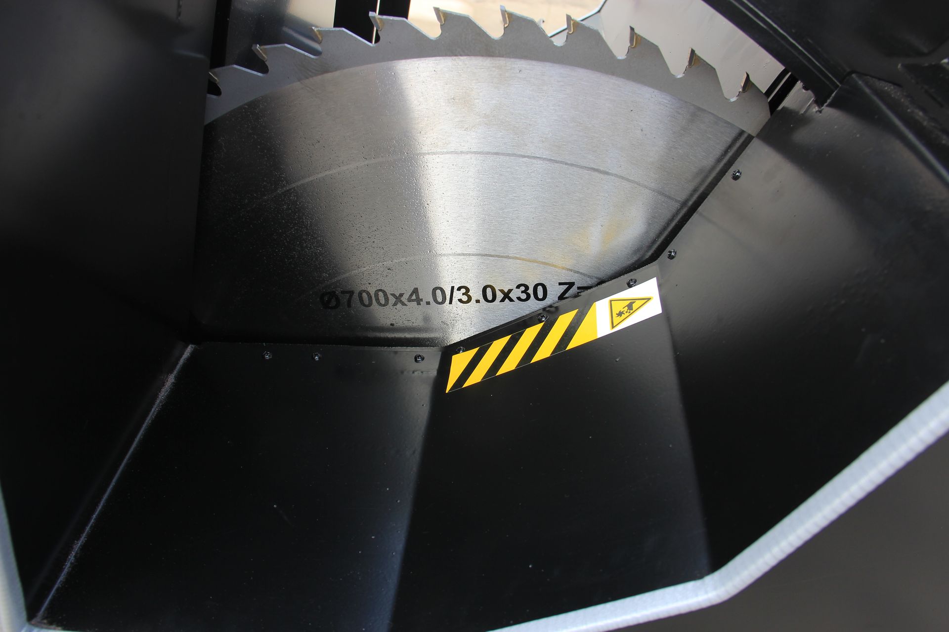 Gerüst- und Baumaschinenverleih Krall
Wippsäge Qianan CL700-1A- Benzin
www.geruest-saarland.de