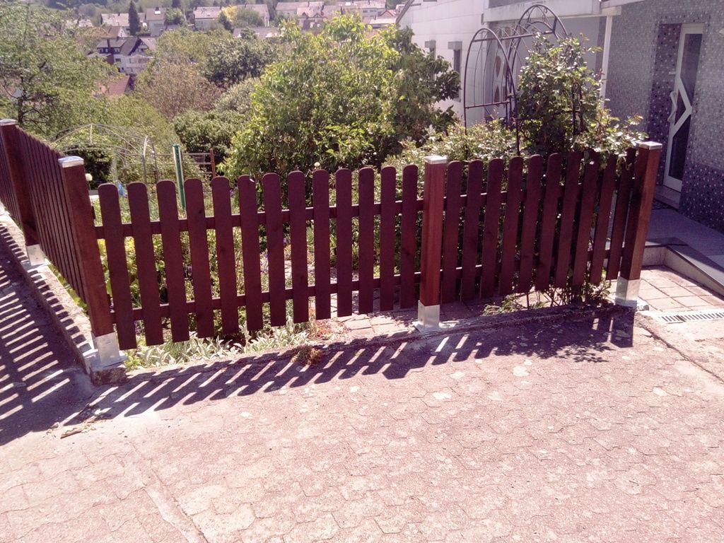 Handwerkliche Dienstleistungen Krall
Montage von einem Gartenzaun
www.geruest-saarland.de