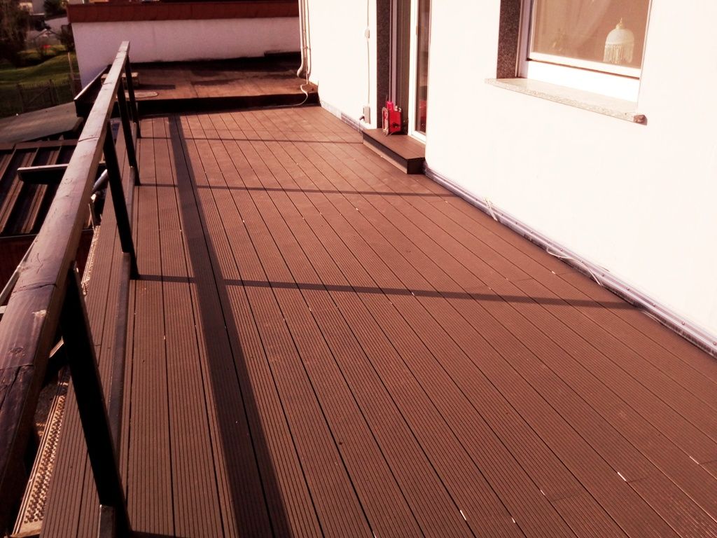 Handwerkliche Dienstleistungen Krall
Balkonbelag aus WPC Dielen
www.geruest-saarland.de
