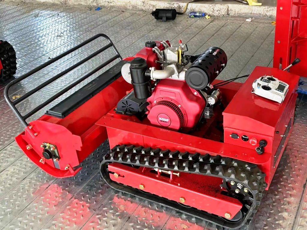 Gerüst- und Baumaschinenverleih Krall
Ferngesteuerter Schlegelmulcher Ucarry UR800F 10HP- Diesel
www.geruest-saarland.de