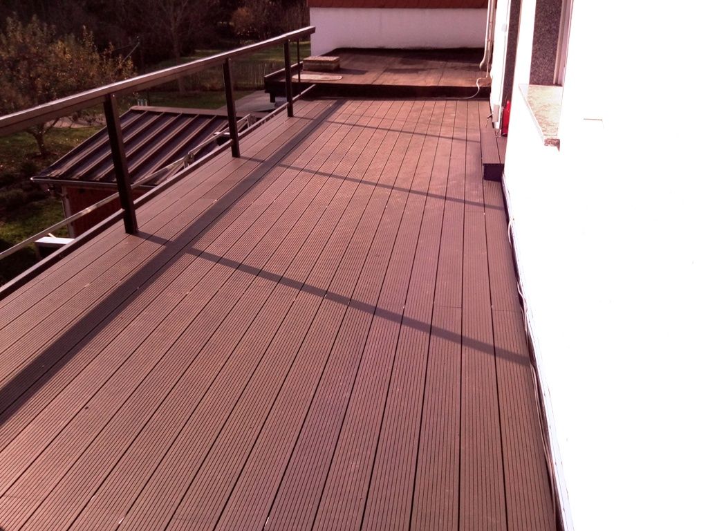 Handwerkliche Dienstleistungen Krall
Balkonbelag aus WPC Dielen
www.geruest-saarland.de
