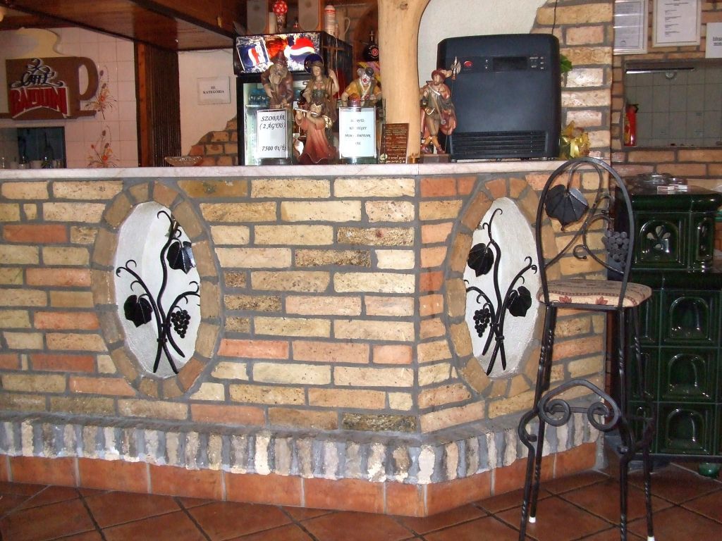 Gerüst- und Baumaschinenverleih Krall
Backstein Klinker Riemchen
www.geruest-saarland.de
www.baumaschinen-shop-saarland.de