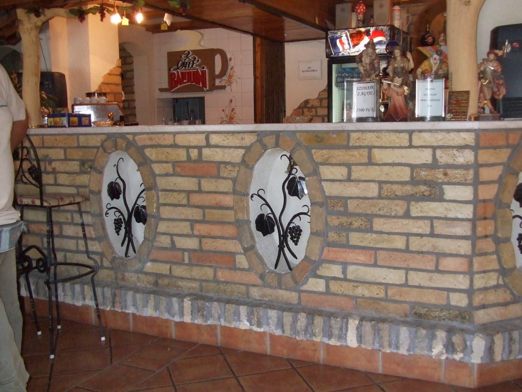 Gerüst- und Baumaschinenverleih Krall
Backstein Klinker Riemchen
www.geruest-saarland.de
www.baumaschinen-shop-saarland.de