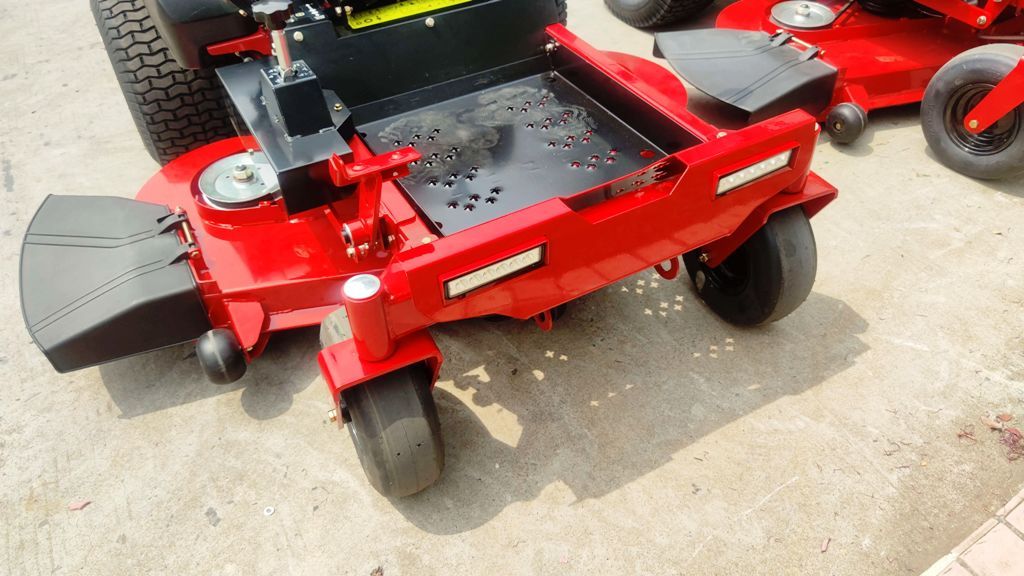 Gerüst- und Baumaschinenverleih Krall
Nullwendekreismäher Ucarry UR1200 25HP- Benzin
www.geruest-saarland.de