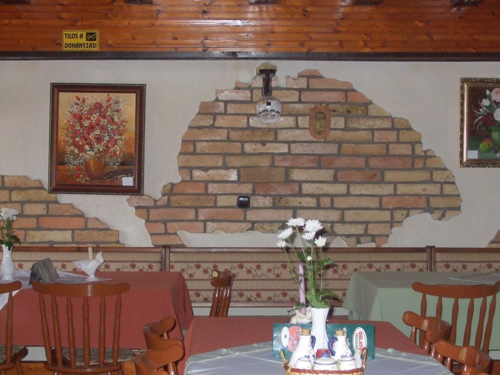 Gerüst- und Baumaschinenverleih Krall
Backstein Klinker Riemchen
www.geruest-saarland.de
www.baumaschinen-shop-saarland.de