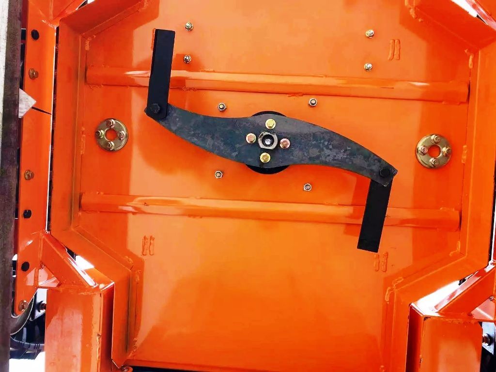 Gerüst- und Baumaschinenverleih Krall
Ferngesteuerte Mähraupe Ucarry UR800 16HP- Benzin
www.geruest-saarland.de