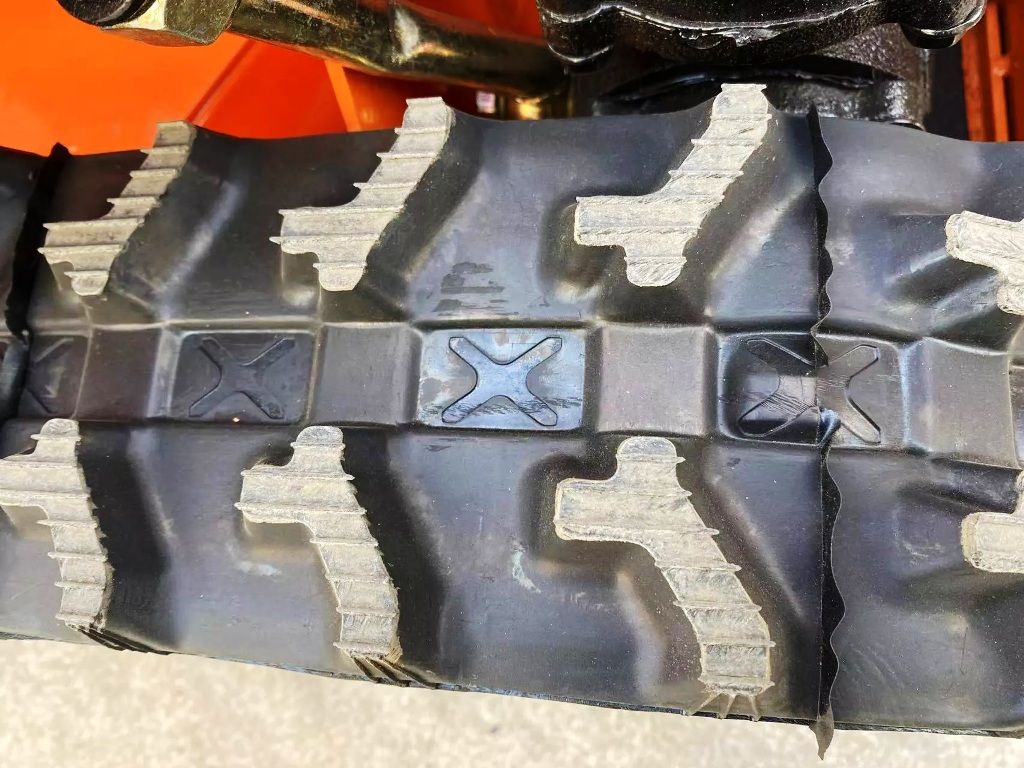 Gerüst- und Baumaschinenverleih Krall
Ferngesteuerte Mähraupe Ucarry UR800 16HP- Benzin
www.geruest-saarland.de