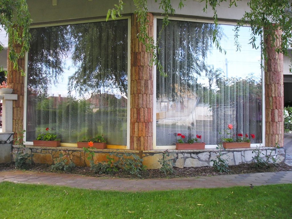 Gerüst- und Baumaschinenverleih Krall
Backstein Klinker Riemchen
www.geruest-saarland.de
www.baumaschinen-shop-saarland.de