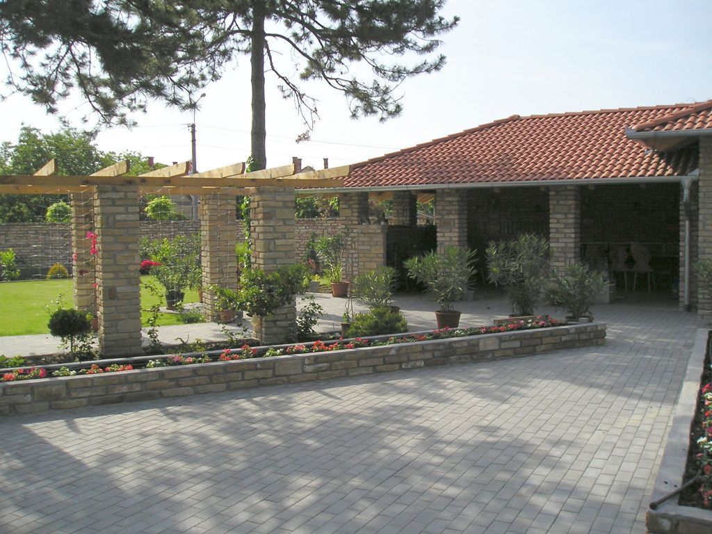 Gerüst- und Baumaschinenverleih Krall
Backstein Klinker Riemchen
www.geruest-saarland.de
www.baumaschinen-shop-saarland.de