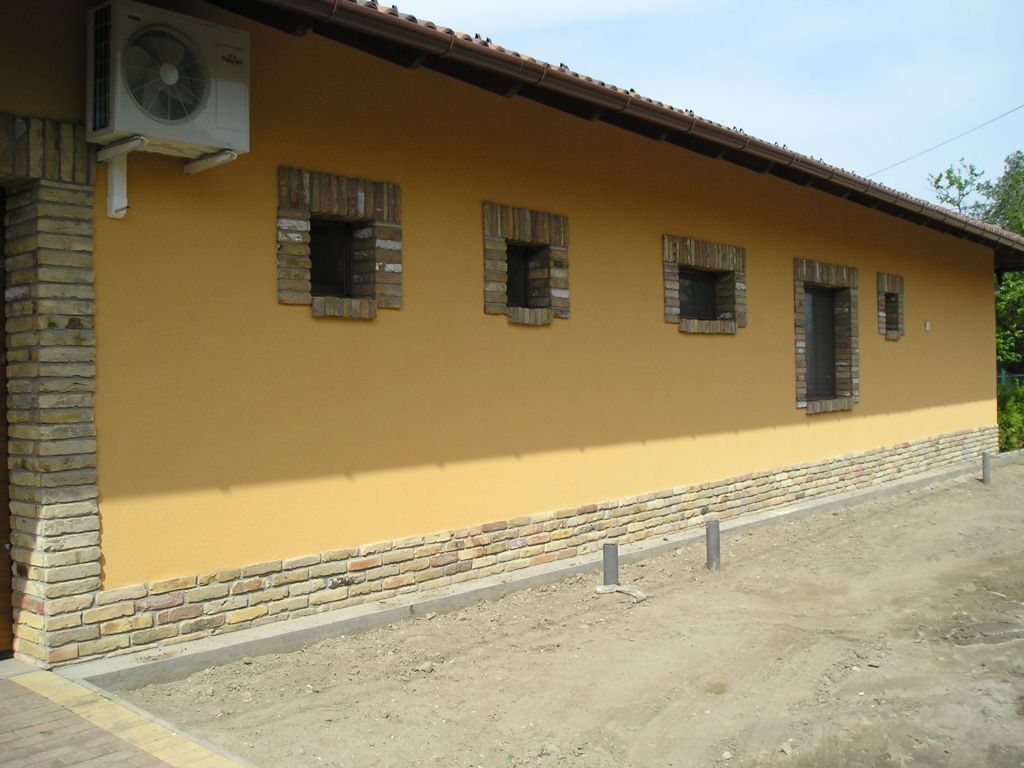 Gerüst- und Baumaschinenverleih Krall
Backstein Klinker Riemchen
www.geruest-saarland.de
www.baumaschinen-shop-saarland.de